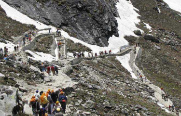 Trek to Hemkund Sahib: A Spiritual Odyssey Amidst the Himalayas
