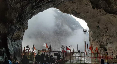 The Mystical Marvel: Unraveling the Science Behind the Formation of the Amarnath Cave