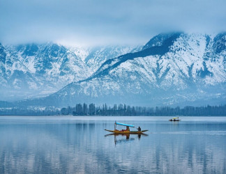 Embrace the Winter Wonderland: A Journey to Kashmir in Winters