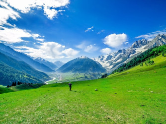 Exploring the Enchanting Beauty of Sonamarg: A Travel Itinerary for a week